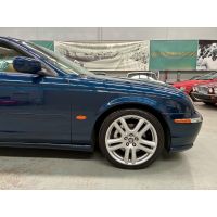 1999 Jaguar S-Type 4L V8 SE