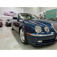 1999 Jaguar S-Type 4L V8 SE