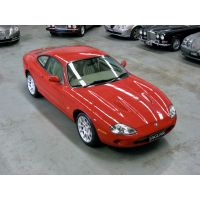 2000 Jaguar XKR 4L V8 Supercharged Coupe
