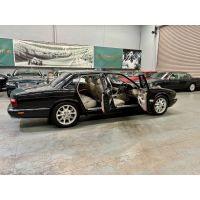 2000 Jaguar XJ8 X308 4L V8 Sport