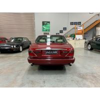1995 Jaguar X300 XJ 4L Sovereign